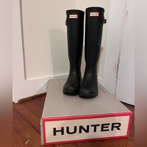 Hunter Boots Tall women’s size 8 used but in good condition